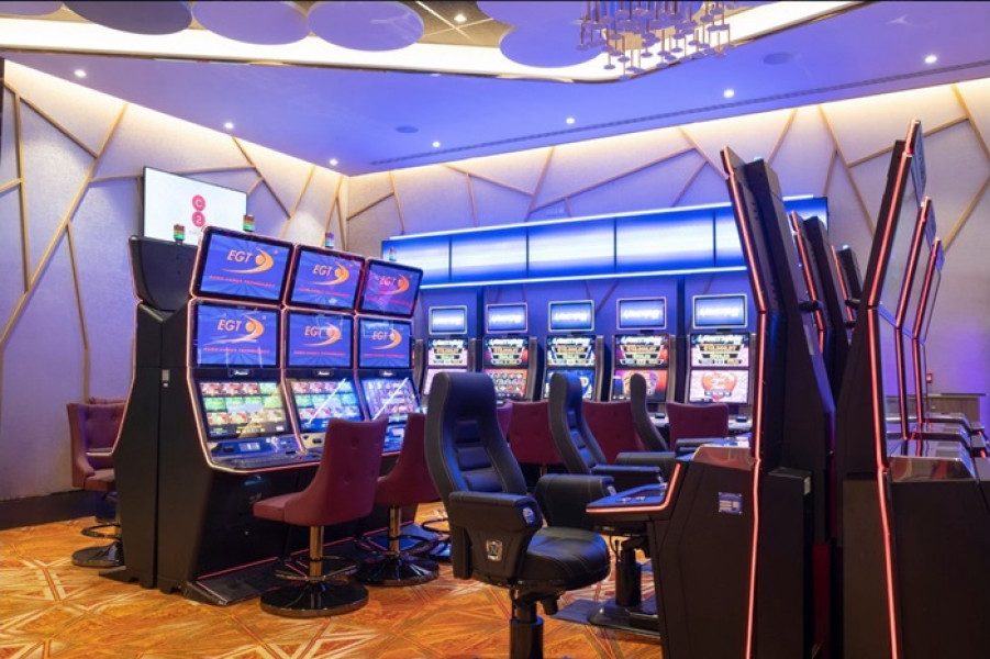 C2 slot machines
