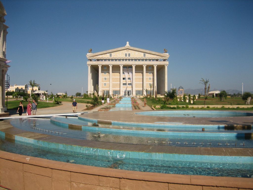 Kaya Artemis resort in Bafra